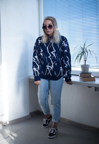 VINTAGE 90'S BLUE PATTERNED KNITTED JUMPER