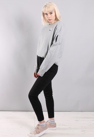 VINTAGE NIKE SWEATSHIRT