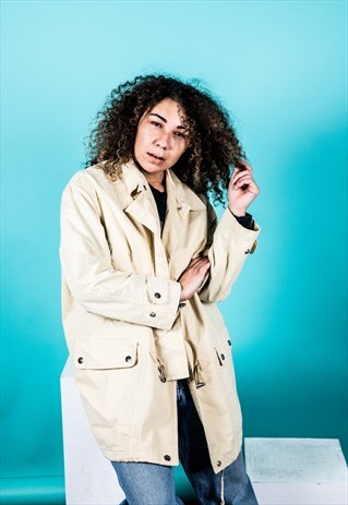 VINTAGE 1960S RAIN COAT IN BEIGE