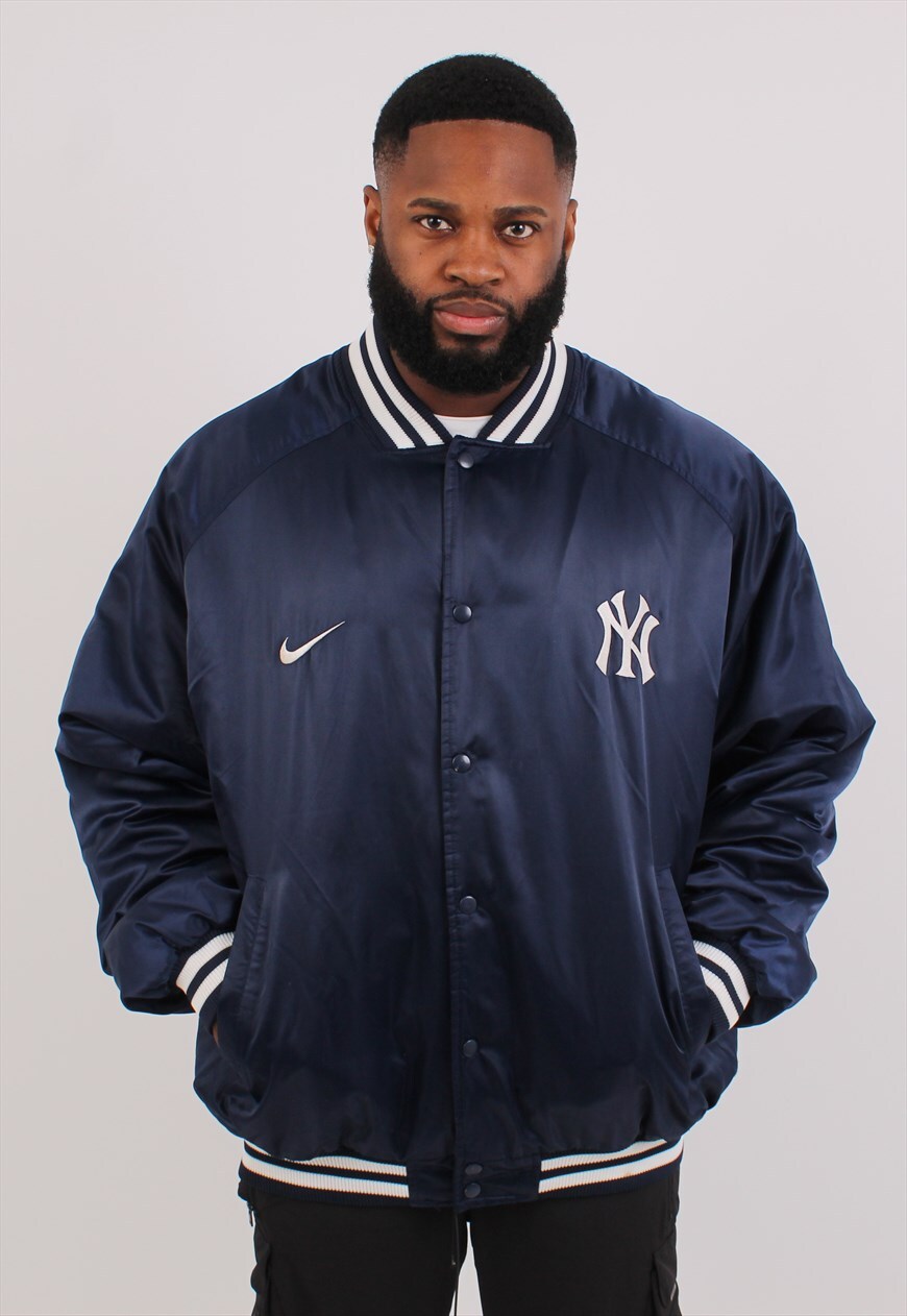 Nike hotsell yankees jacket