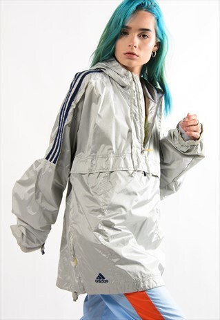 VINTAGE ADIDAS SILVER WINDBREAKER