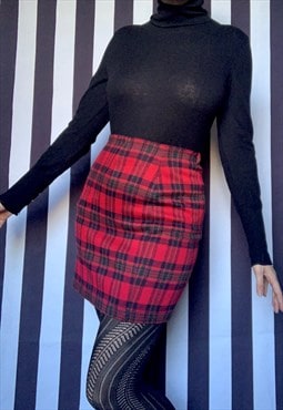 Vintage 80s mini red black tartan skirt, elastic, UK10/12