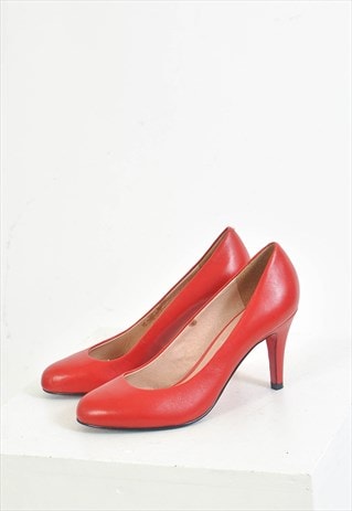 Vintage 00s High heel shoes in red