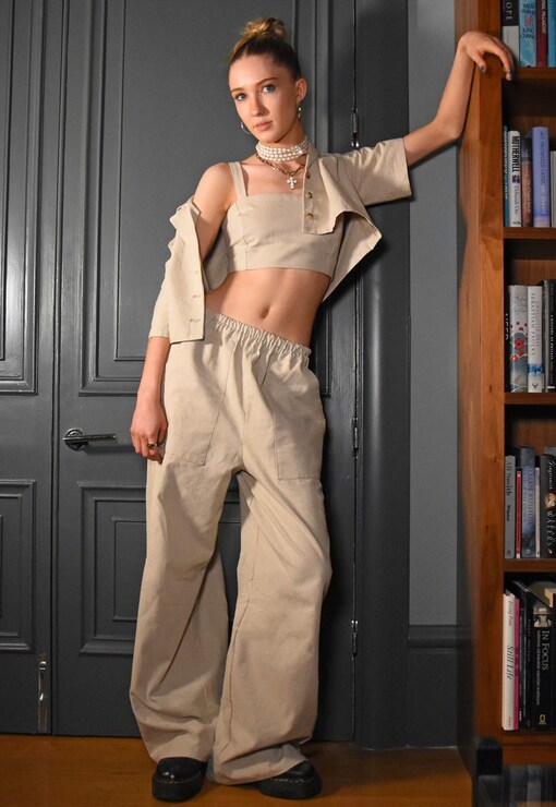 garment image