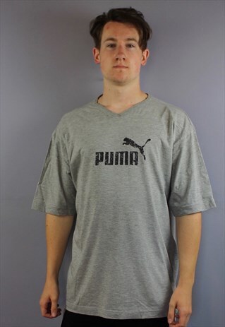 VINTAGE PUMA T SHIRT IN GREY WITH PRINTED LOGOS SIZE L. RETR
