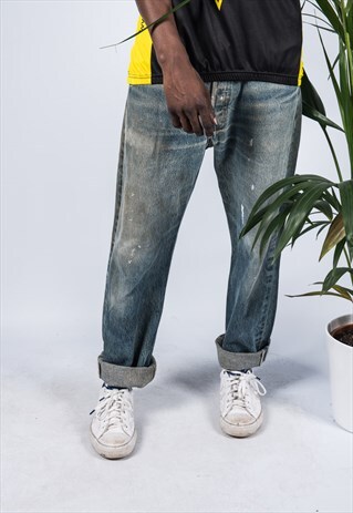 VINTAGE LEVI'S 501 JEANS IN BLUE WITH PAINT MARKS