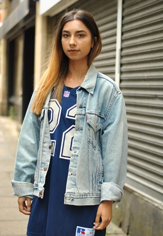 VINTAGE LEVI'S OVERSIZED RED TAB TRUCKER DENIM JACKET