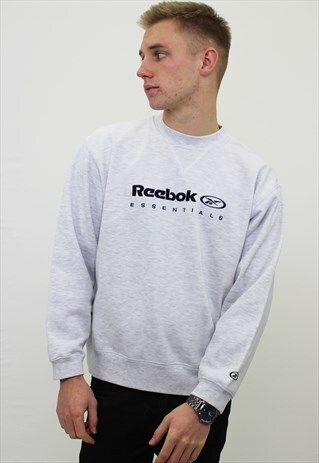 VINTAGE REEBOK SWEATSHIRT