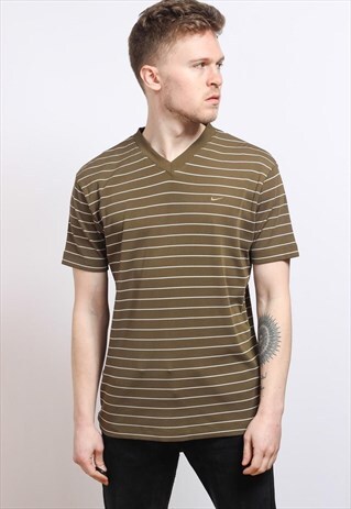 VINTAGE NIKE T-SHIRT