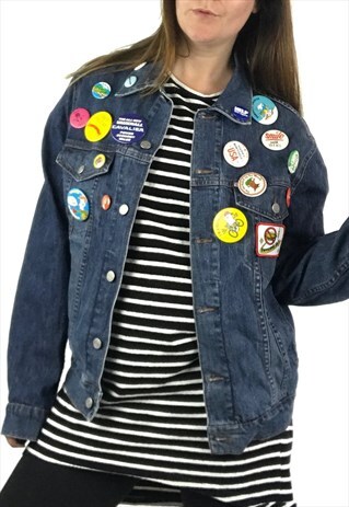 VINTAGE UPCYCLED PIN BADGE EMBELLISHED DENIM JACKET M