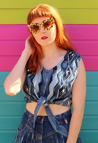 VINTAGE 80S BLUE GEOMETRIC TIE FRONT SUMMER HOLIDAY CROP TOP