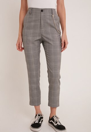 CHECKERED TROUSERS WITH CHAIN - BLACK, WHITE AND PINK