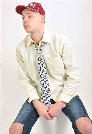 VINTAGE CRISS CROSS TIE IN BLACK AND WHITE