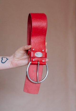 VINTAGE 80S RED WIDE BUCKLE BELT