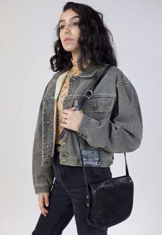 VINTAGE BLACK LEATHER HANDBAG