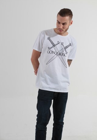 WHITE BIG LOGO SWORDS TSHIRT