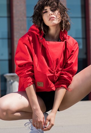 OVERSIZED WINDBREAKER HOODIE IN RED