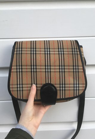 WOMENS VINTAGE BURBERRY HANDBAG HORSE FERRY NOVA CHECK BAG