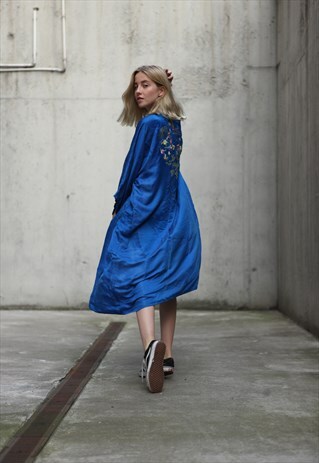 VINTAGE 90'S EMBROIDERY FESTIVAL KIMONO