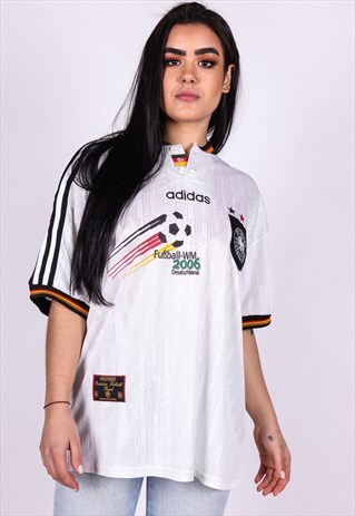 VINTAGE ADIDAS GERMANY FC JERSEY T763