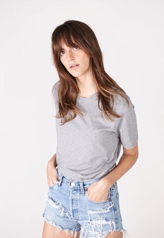 BASIC T SHIRT GREY