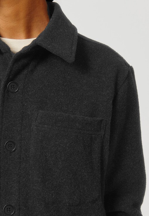 garment image