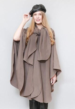 VINTAGE 1970'S SOFT COFFEE WOOL BOW CAPE