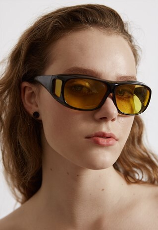 BLACK TINTED MCFLY TOOTAFFY SUNGLASSES