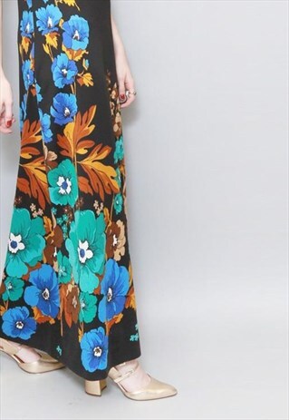 VINTAGE 1970'S SILKY BLACK FLORAL MAXI DRESS