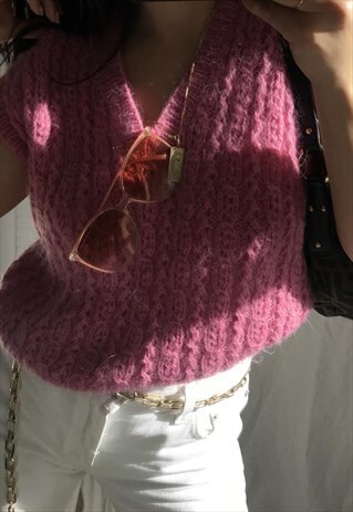 VINTAGE 1970S FUSCHIA PINK SUPER SOFT WOOL KNITTED VEST TOP