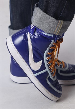 NIKE HI TOPS TRAINERS UK 9. (CJ5R)