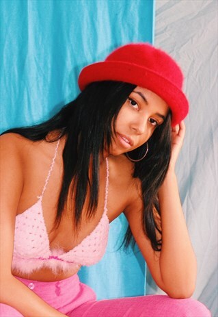 RED FLUFFY BUCKET HAT