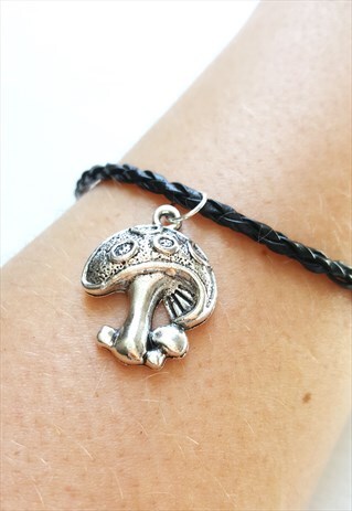 MUSHROOM CHARM BRACELET BLACK