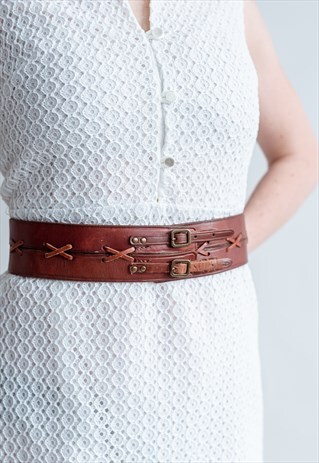 VINTAGE 70S WESTERN CORSET DETAIL BELT IN BROWN LEATHER