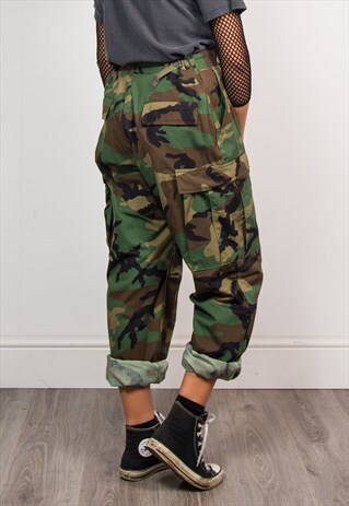 VINTAGE 90'S GREEN CAMOUFLAGE ARMY TROUSERS CAMO PANTS
