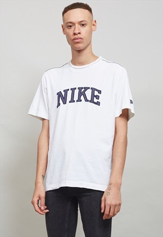 VINTAGE 90'S WHITE NIKE T-SHIRT