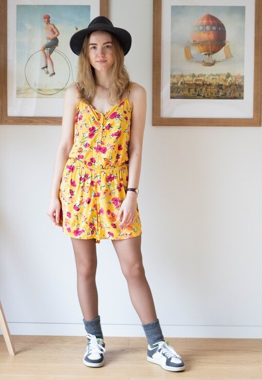 garment image