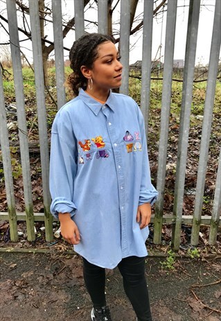 VINTAGE DISNEY 90'S WINNIE DENIM BLUE OVERSIZED SHIRT