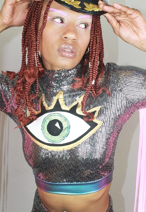 garment image