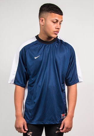 VINTAGE NIKE FOOTBALL SHIRT SOCCER T-SHIRT
