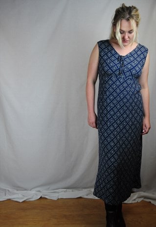 BLUE PATTERNED DRESS