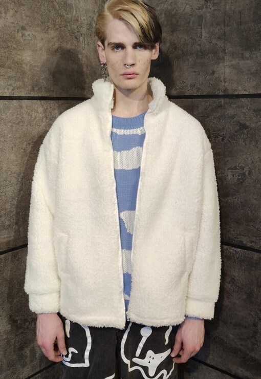 garment image