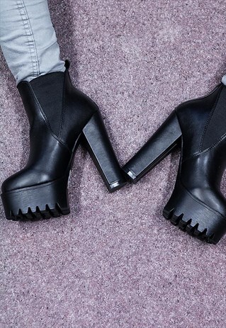 JOLT PLATFORM CHELSEA ANKLE BOOTS - BLACK LEATHER STYLE