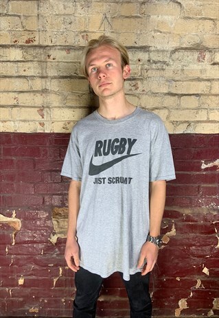 VINTAGE 1990S GREY NIKE RUGBY LOGO PRINT T-SHIRT