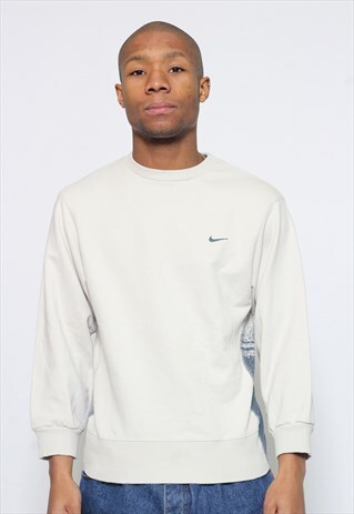VINTAGE NIKE SWEATSHIRT