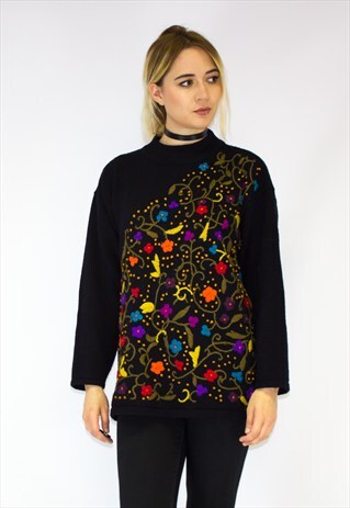 VINTAGE FLORAL EMBROIDRED SWEATER
