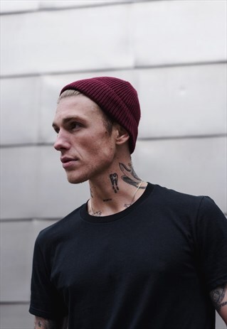 SMALL WINTER TRAWLER FISHERMAN BEANIE HAT - MAROON RED