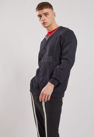 VINTAGE ADIDAS SWEATSHIRT