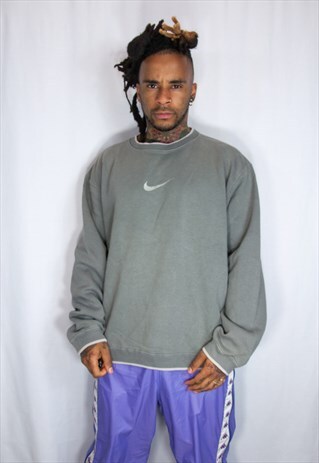 NIKE EMBROIDED SWOOSH VINTAGE SWEATER