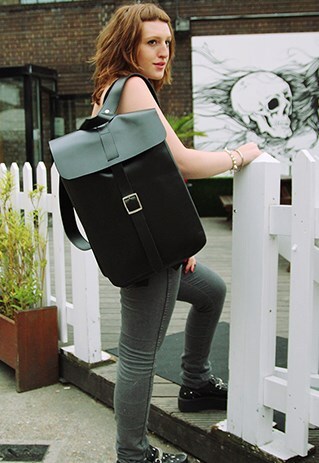 GULLIVER'S BACKPACK (BLACK)